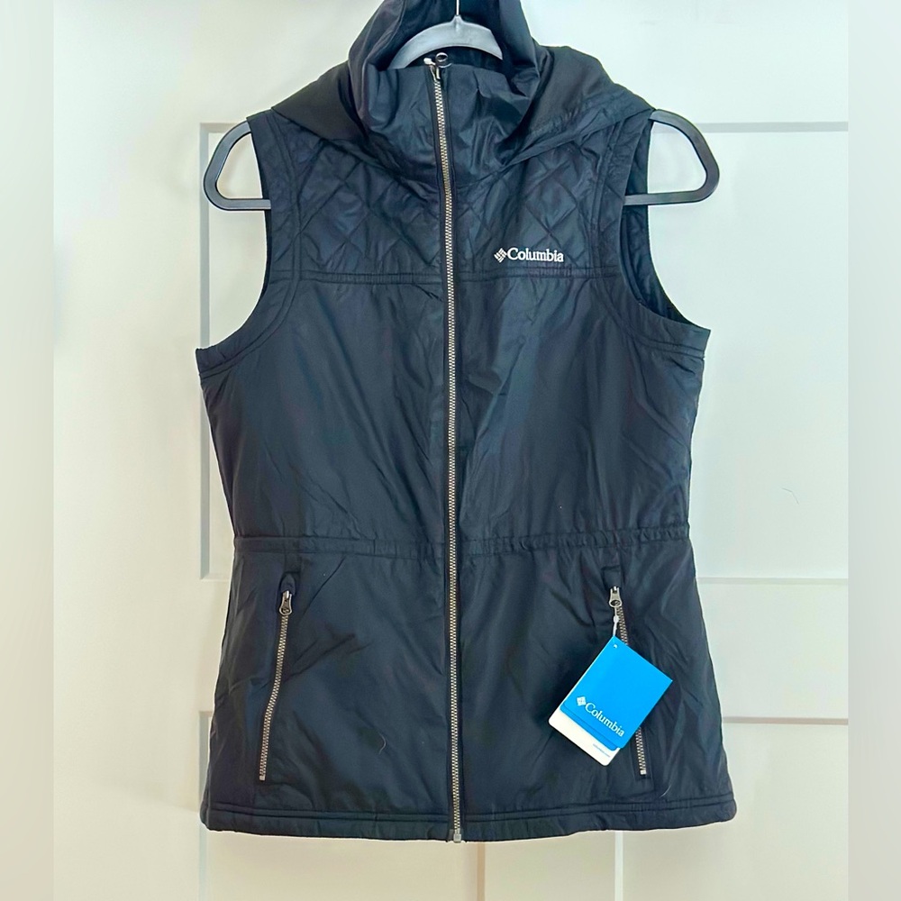 NWT COLUMBIA HOODED WATER RESISTANT VEST SIZE SMALL